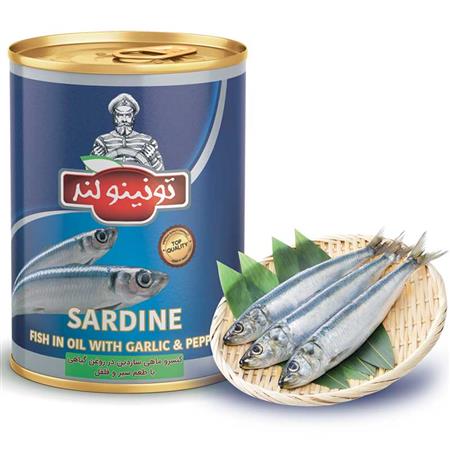 Canned sardine fish in garlic a pepper